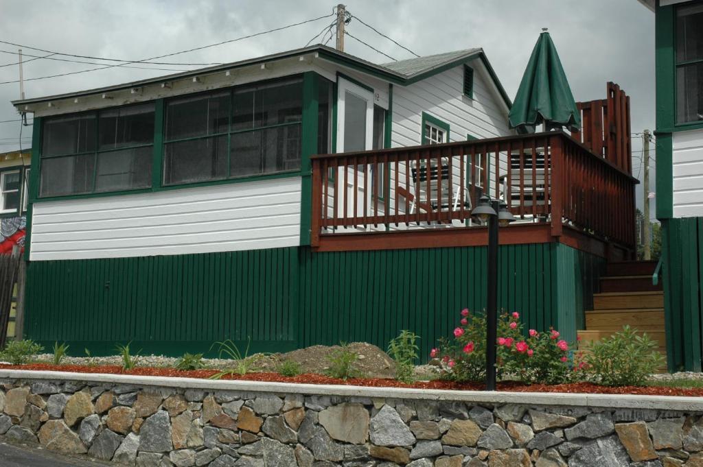 Channel Waterfront Cottages 위어스비치 객실 사진