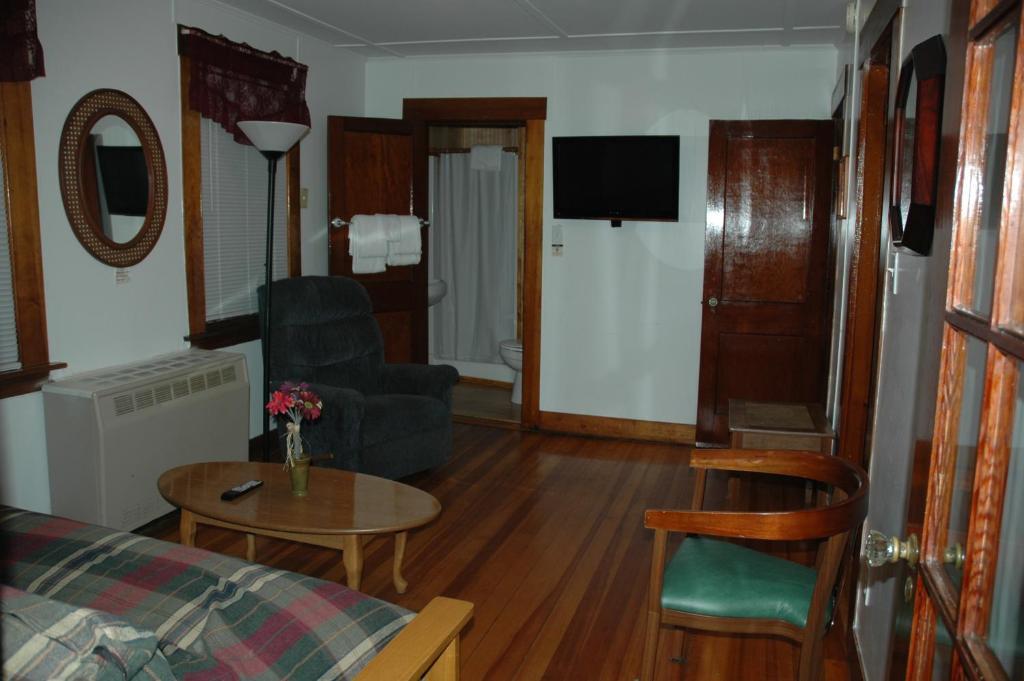 Channel Waterfront Cottages 위어스비치 객실 사진