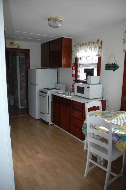 Channel Waterfront Cottages 위어스비치 객실 사진